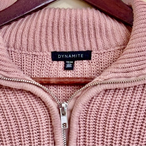 Dynamite| Pretty Pink Mock Neck 1/4 Zip Cropped Sweater Sz XS - Picture 3 of 5